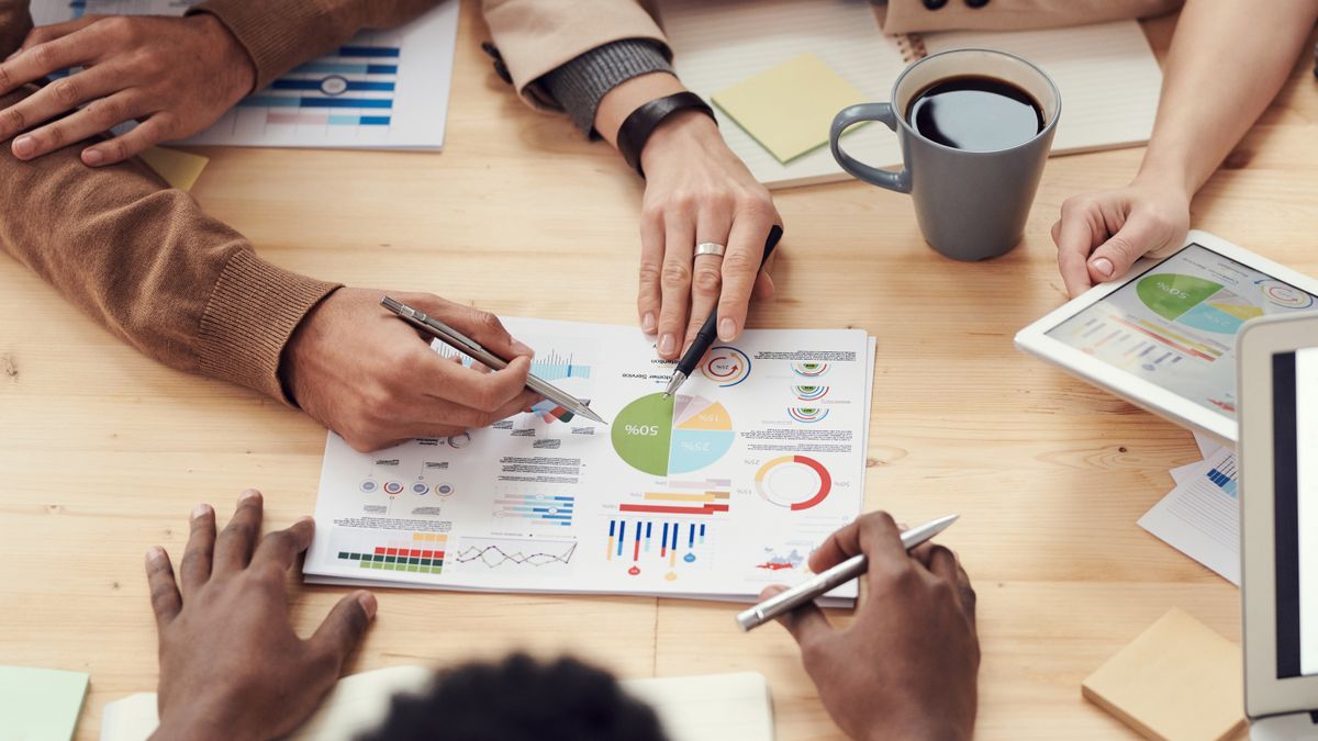 Reunión de consultoría financiera empresarial